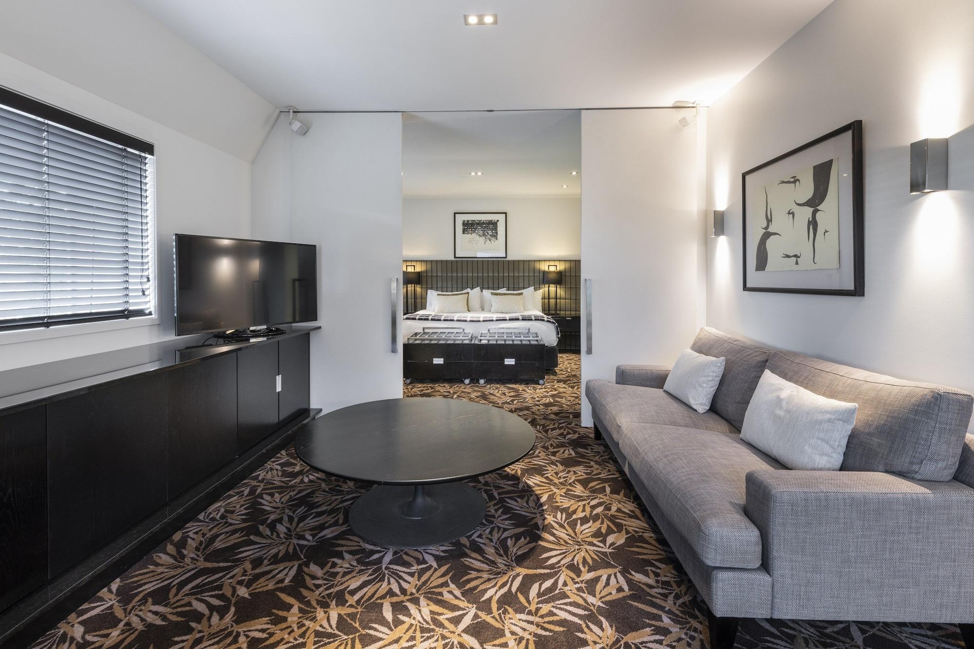 The George Hotell Christchurch Eksteriør bilde A suite at the hotel