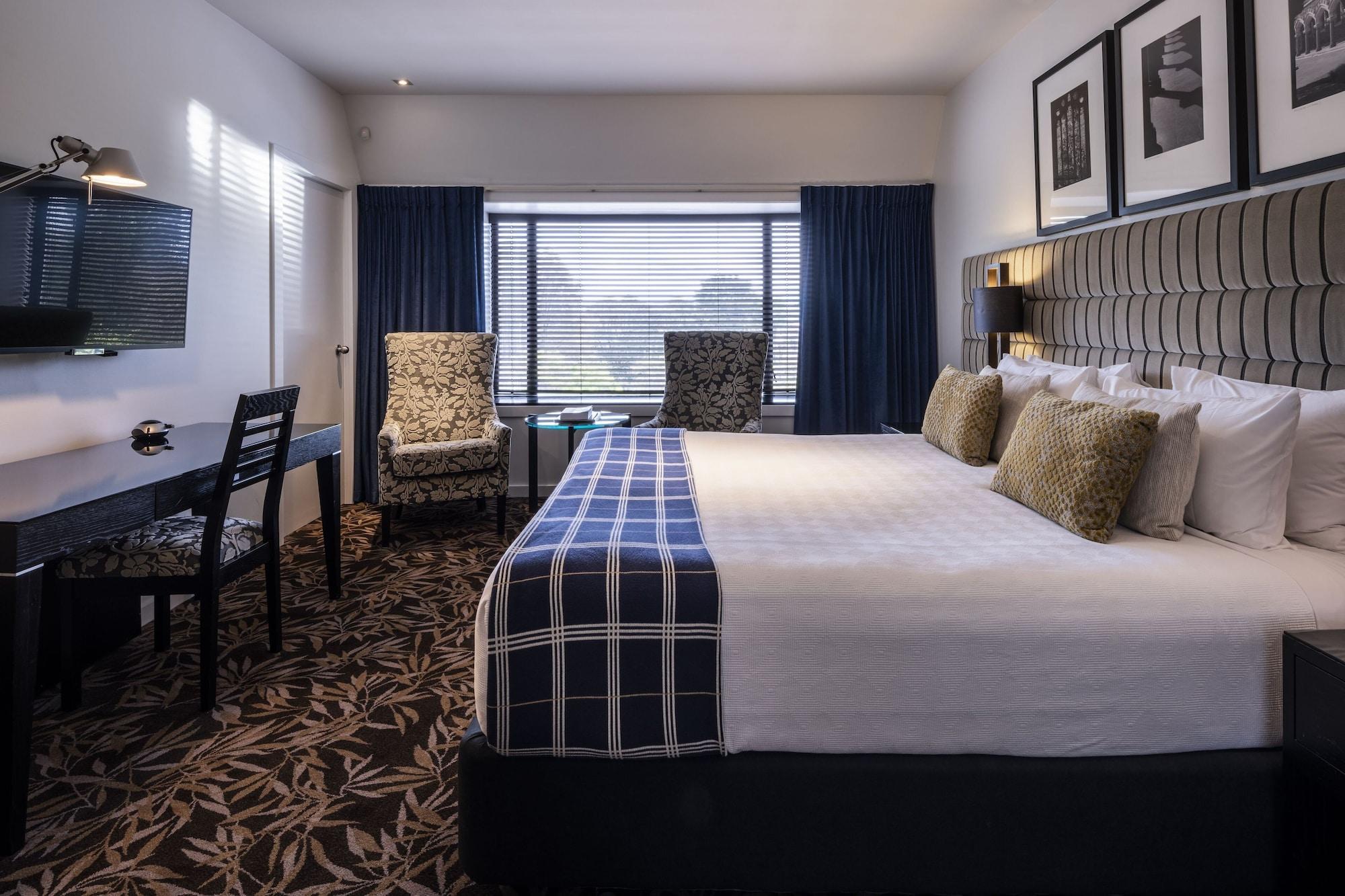 The George Hotell Christchurch Eksteriør bilde A room at the hotel