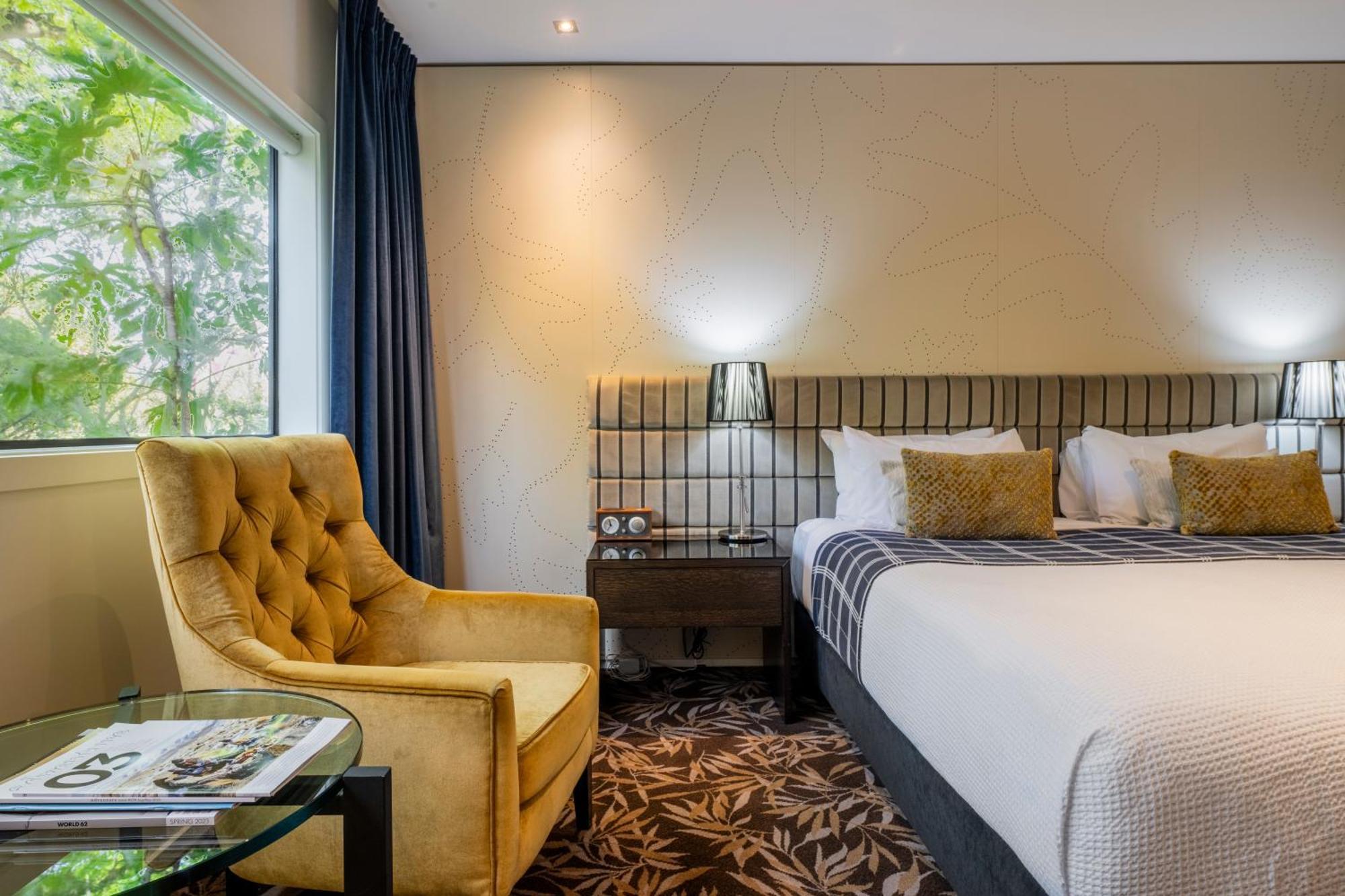 The George Hotell Christchurch Eksteriør bilde A bedroom at the hotel