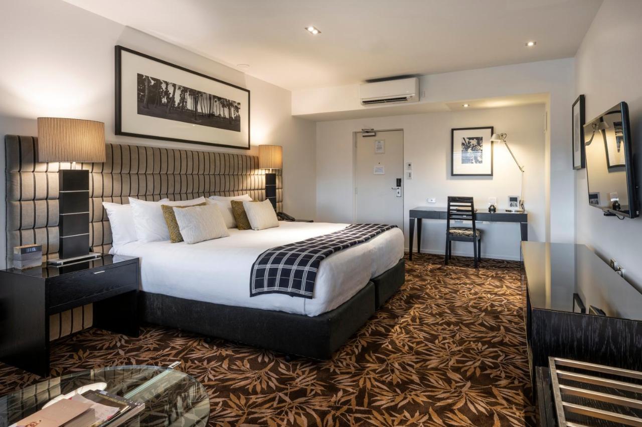The George Hotell Christchurch Eksteriør bilde A room at the hotel