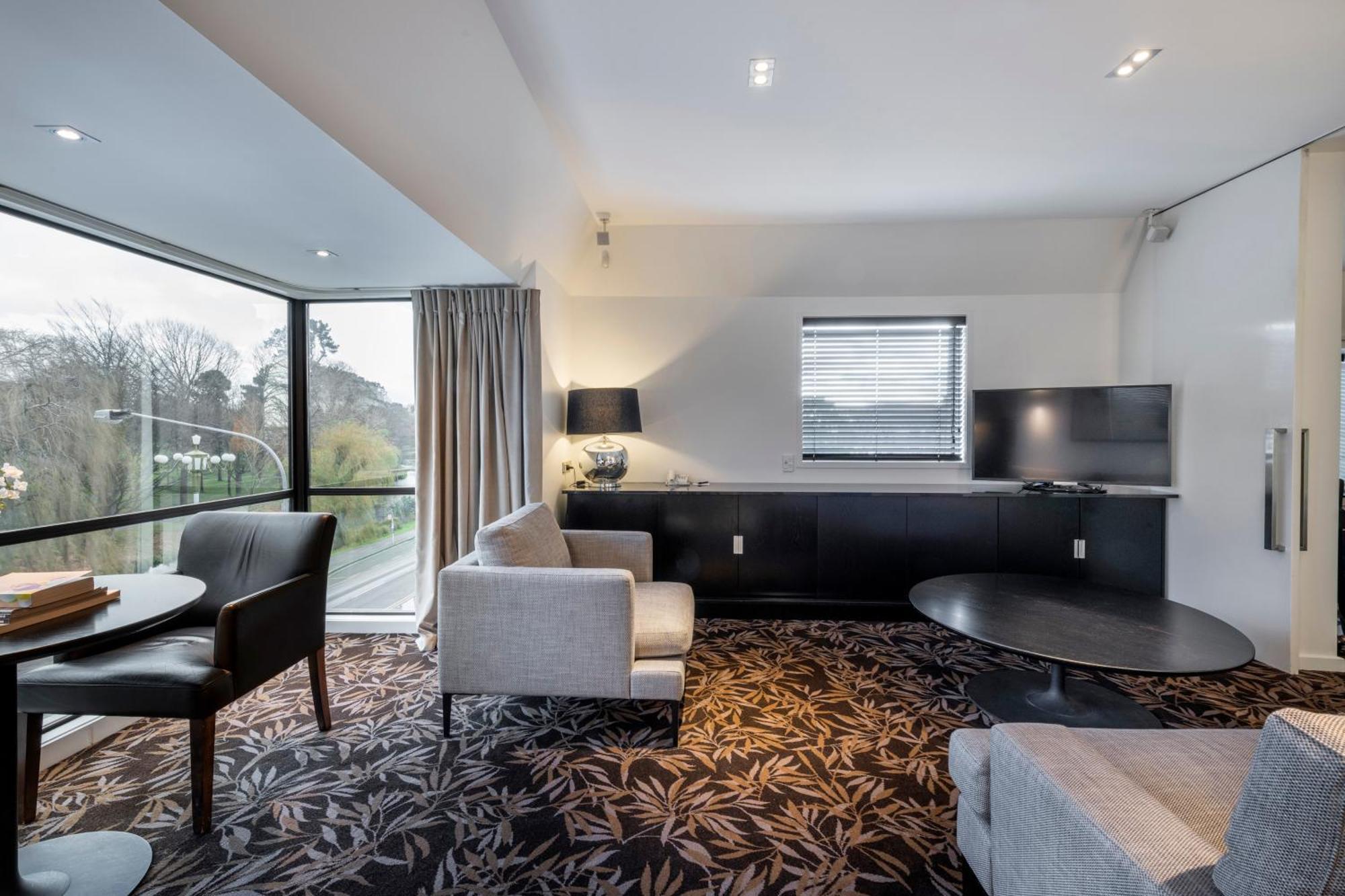 The George Hotell Christchurch Eksteriør bilde A suite at the hotel